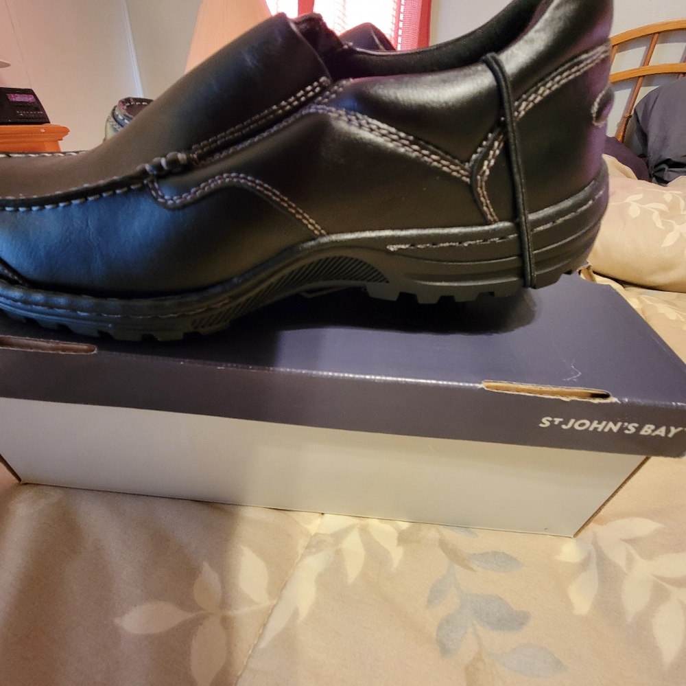 Mens shoes